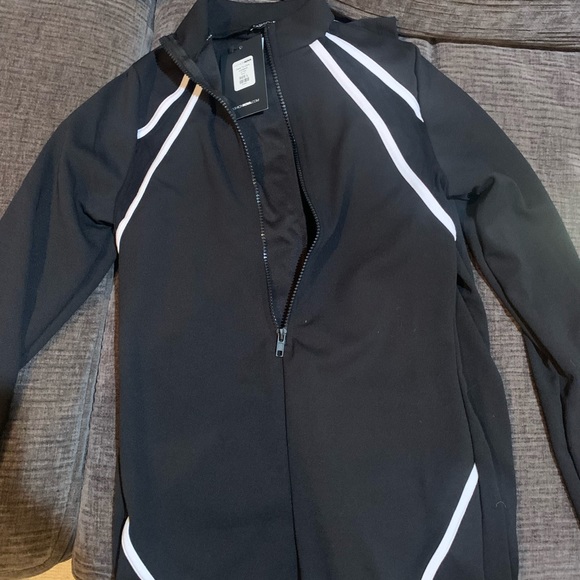 Black one piece romper outfit - Picture 7 of 10